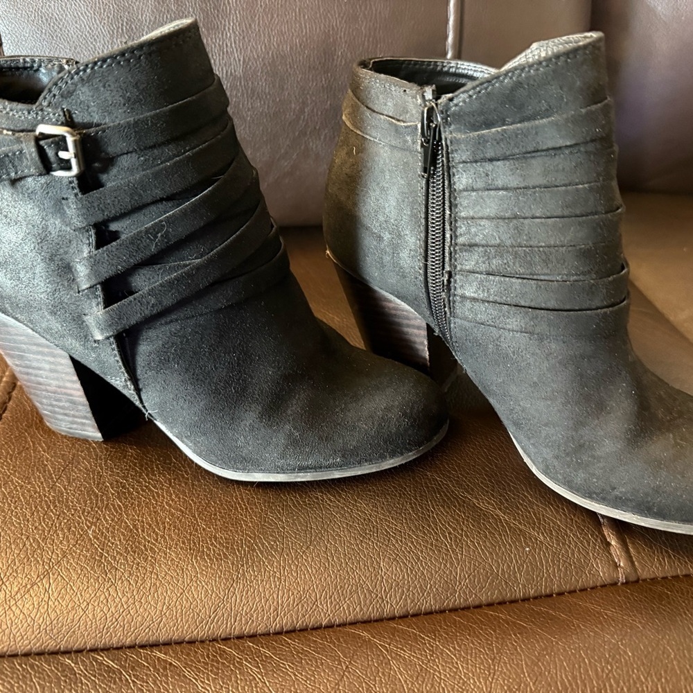 Elegant Black Suede Ankle Booties